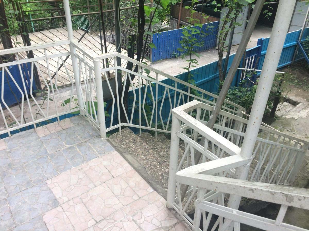 Guesthouse Malkhazi Bordzjomi Buitenkant foto