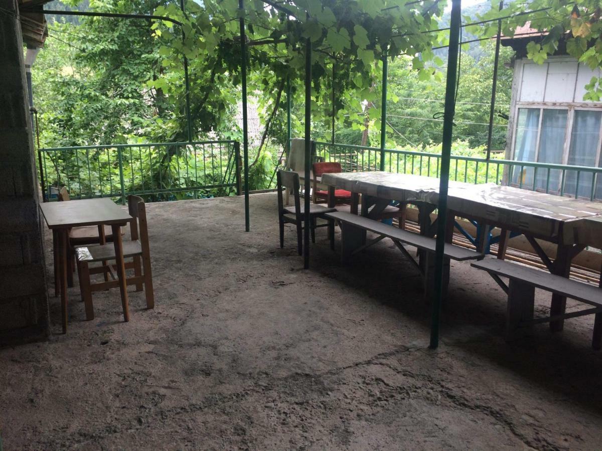Guesthouse Malkhazi Bordzjomi Buitenkant foto